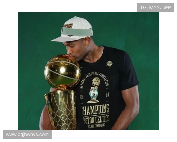 布朗称赞霍福德与波津助力球队2024夺冠并将颁发特别腰带以示敬意